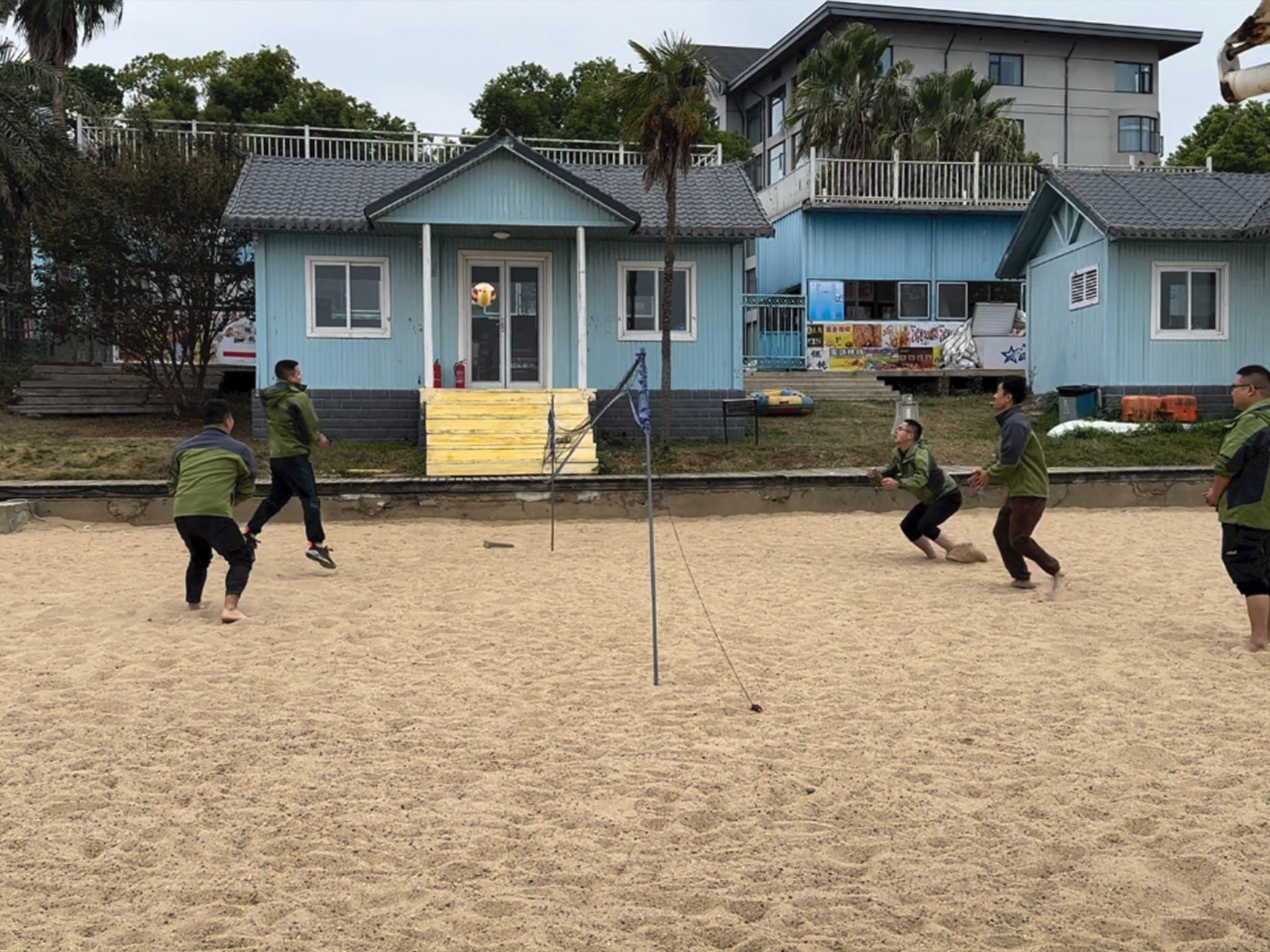 2024年10月梁子湖龍灣半島團建